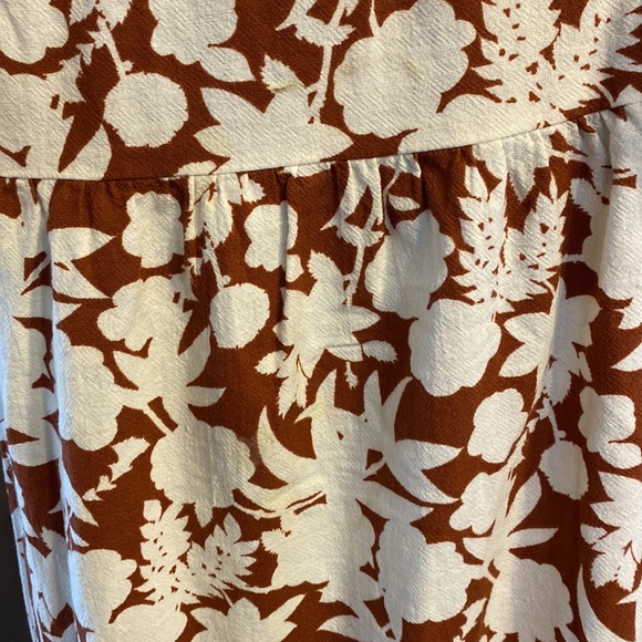 NEW Women’s Brown with/Cream Color Floral Dress by Universal Thread. Size M. - Picture 8 of 14
